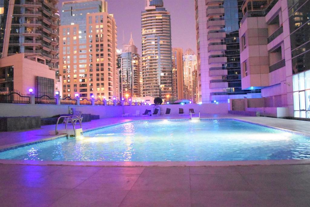 2 Bedroom Apartment in Marina, Dubai, UAE - Booking.com