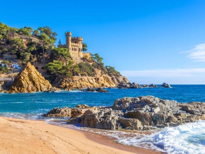 Villa Danlux ninfa, Lloret de Mar, Spain - Booking.com