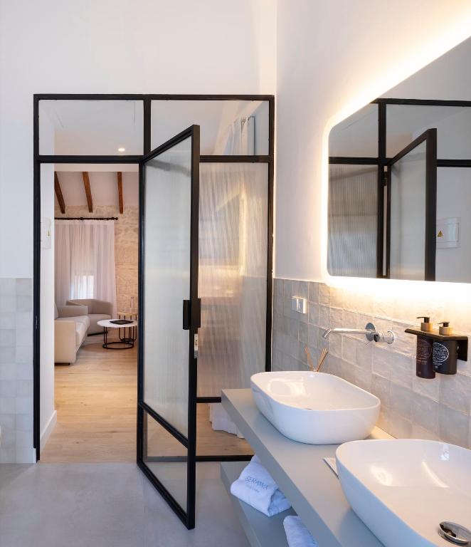 Koupelna v ubytování Hotel Serawa Alicante