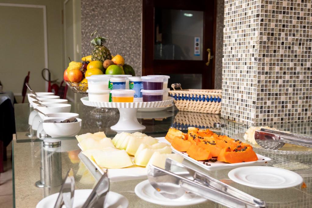 Victoria Plaza Hotel