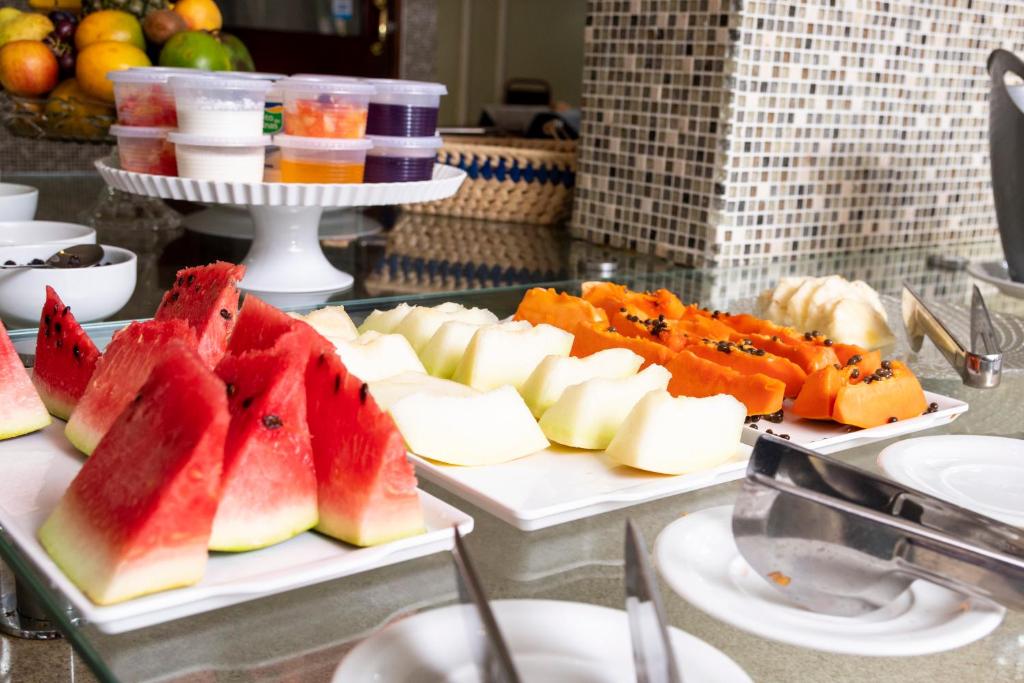 Victoria Plaza Hotel