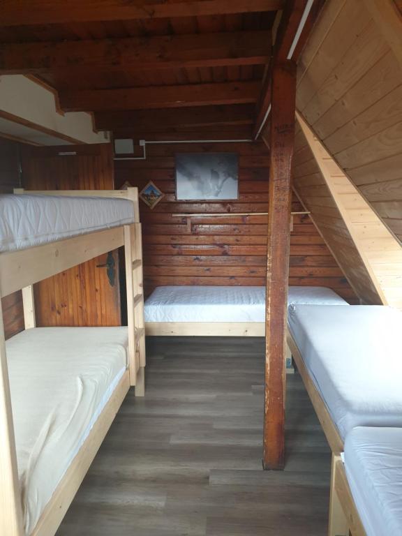 Postel nebo postele na pokoji v ubytování Bacówka PTTK Jaworzec