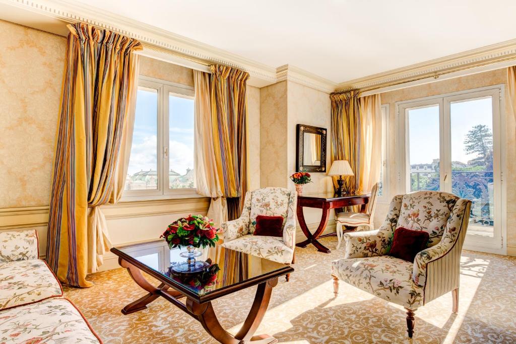 Posezení v ubytování Hôtel Métropole Monte-Carlo