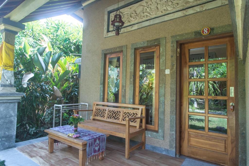 Balkón nebo terasa v ubytování Trijaya Guest House Pemuteran