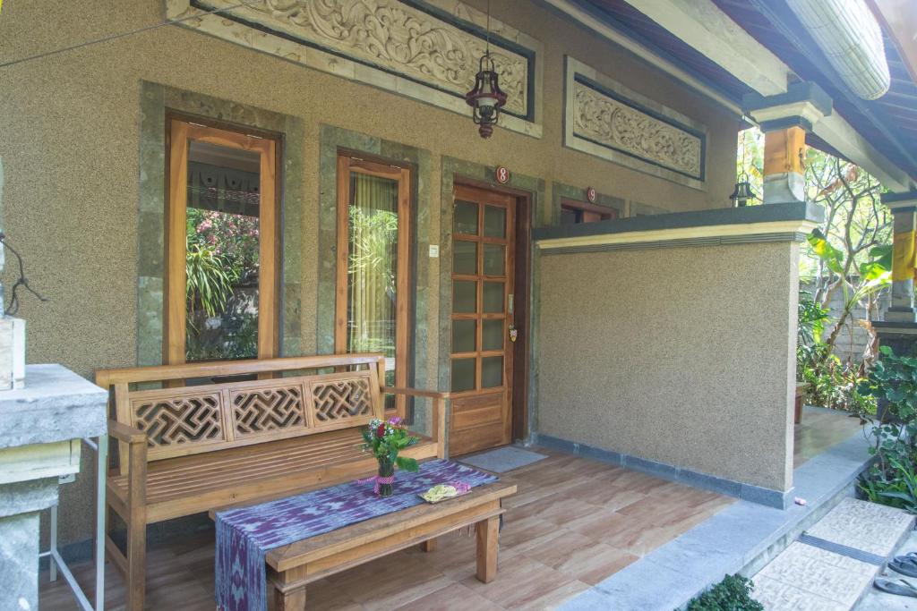 Balkón nebo terasa v ubytování Trijaya Guest House Pemuteran