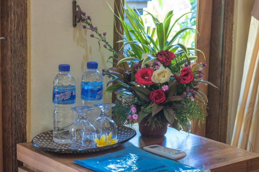 Nápoje v ubytování Trijaya Guest House Pemuteran