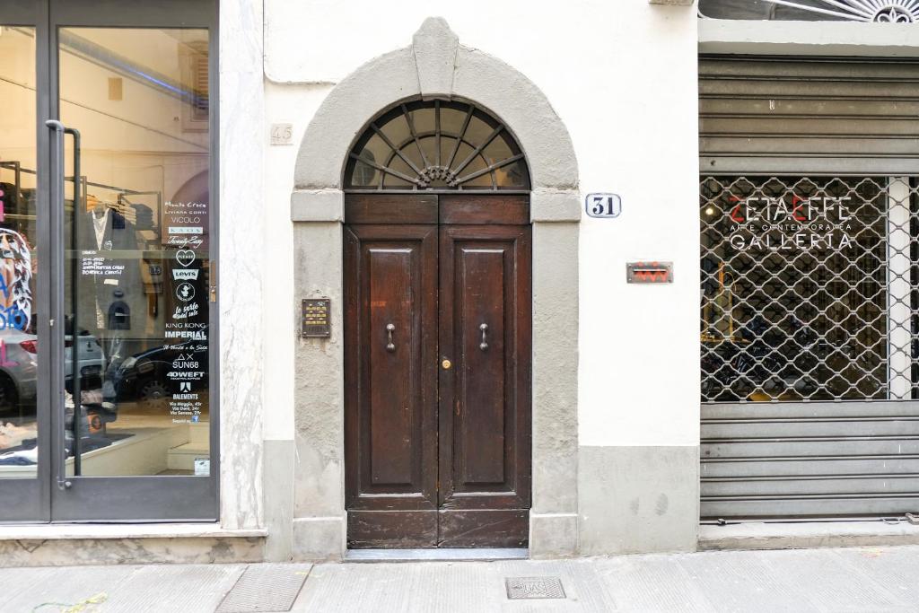 Exteriér alebo vchod do ubytovania Roomy and elegant apartment by Piazza Pitti