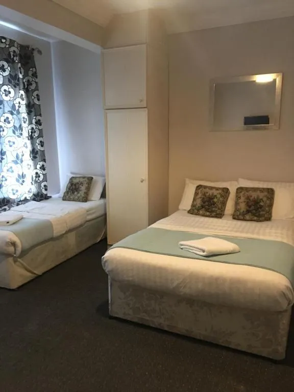 GlobalVillage Paramount Hotel, Nottingham, Marea Britanie