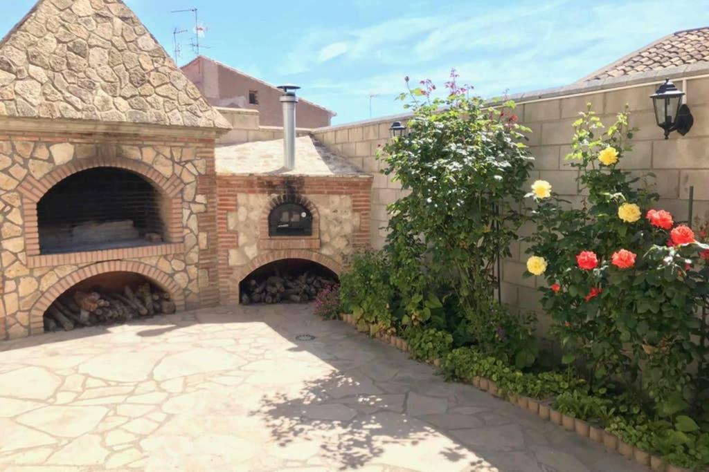Casa Rural El Ralenco (Alquiler Integro), Lécera – Precios ...