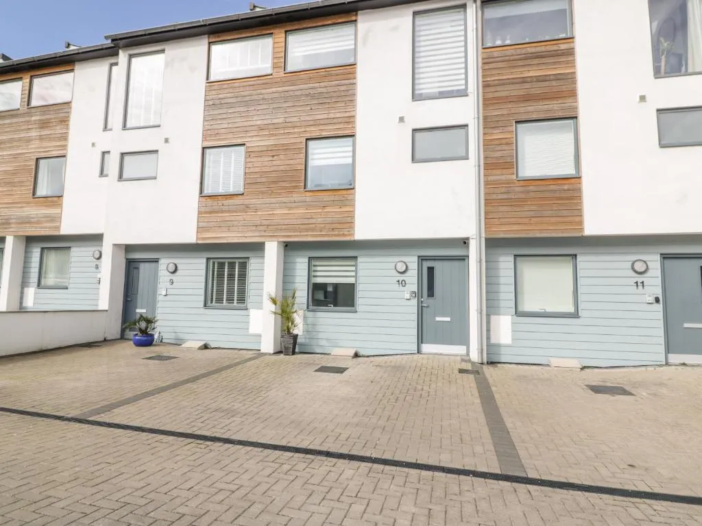 10 Quay Court, Cubert, United Kingdom