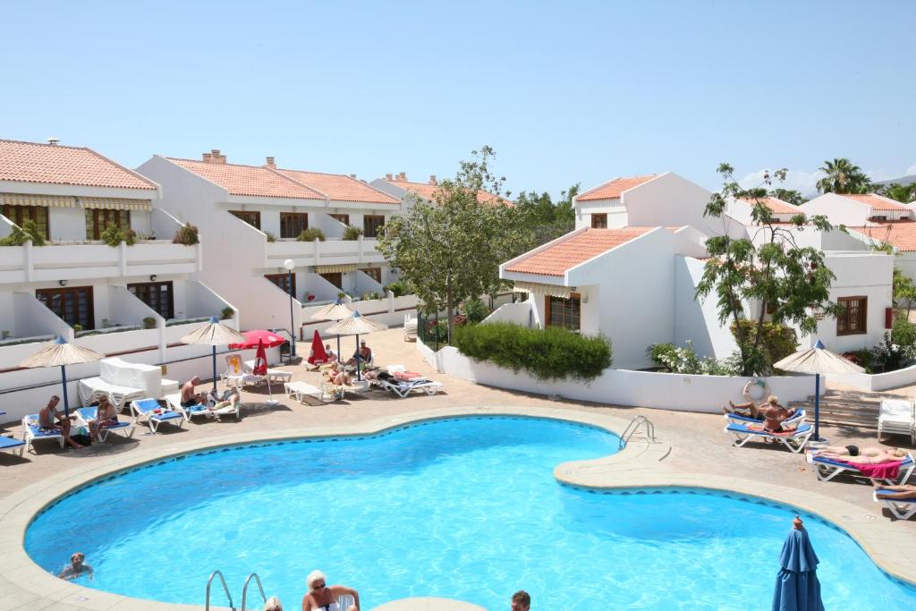 a view of the pool at the resort at Club Olympus in Garden City in Playa de las Americas