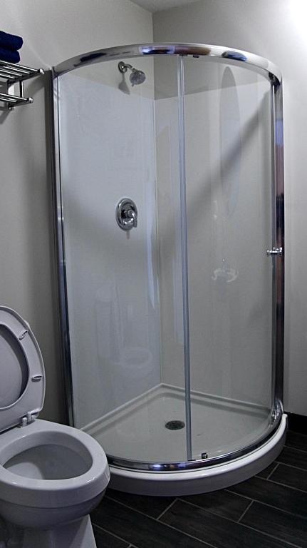 Pine Mountain Inn - Queen Room