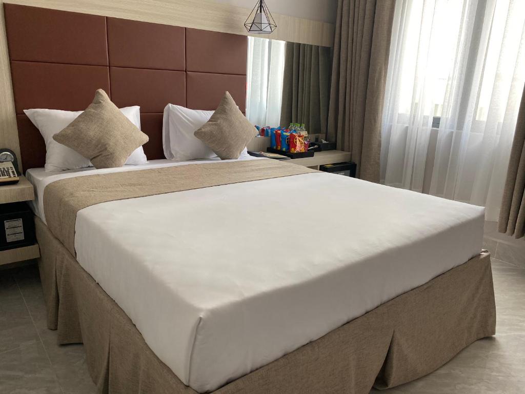 HOLIDAY 2 HOTEL - Superior Double Room