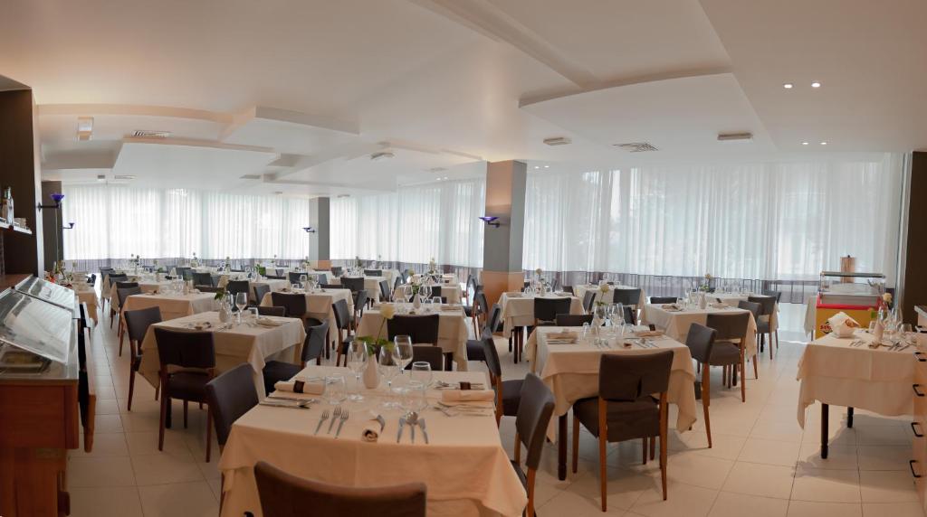 Restaurace v ubytování Hotel Santiago