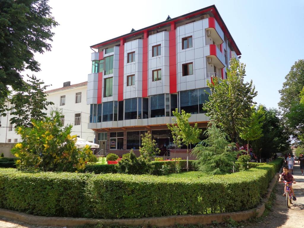 Budova, kde se hotel nachází