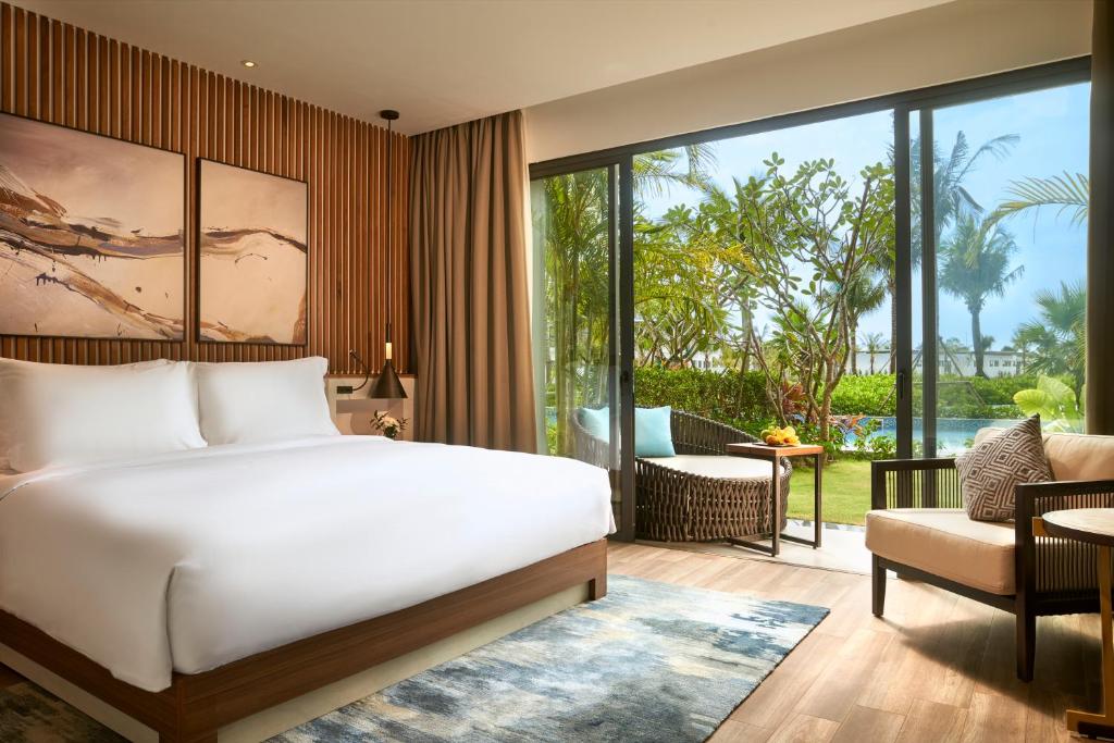 Phòng Studio Có Giường Cỡ King, Ban Công Và Lối Dẫn Ra Hồ Bơi