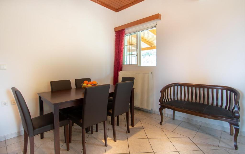 Posedenie v ubytovaní Family Private Homes & Sea View by "elite"