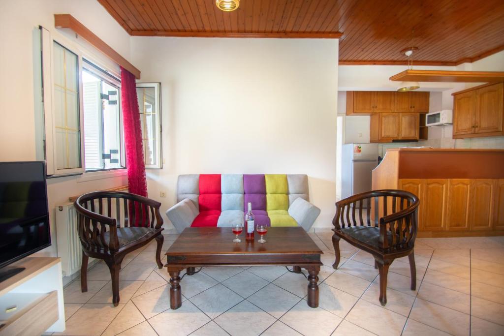 Posedenie v ubytovaní Family Private Homes & Sea View by "elite"