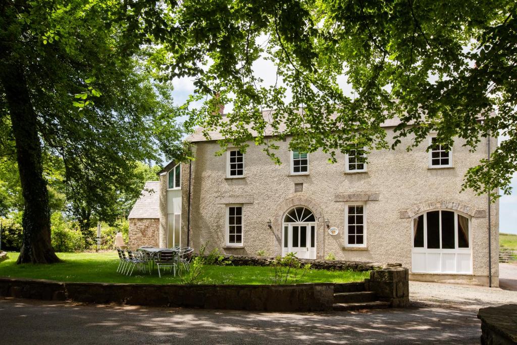 Portclew Cottages - Housity