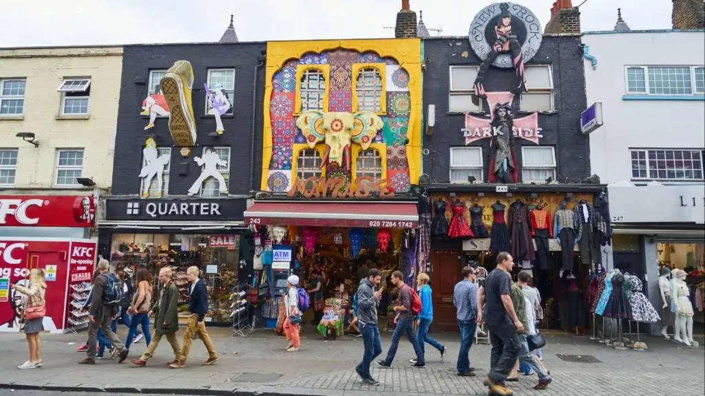 Notavailable, Londra, Marea Britanie