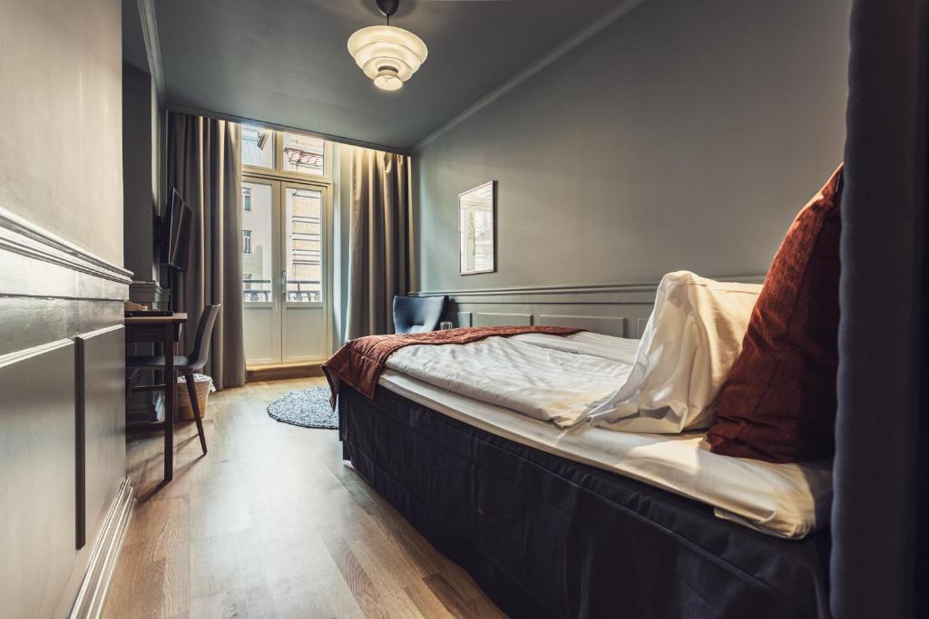 
Economy Double Room (140 cm bed)
