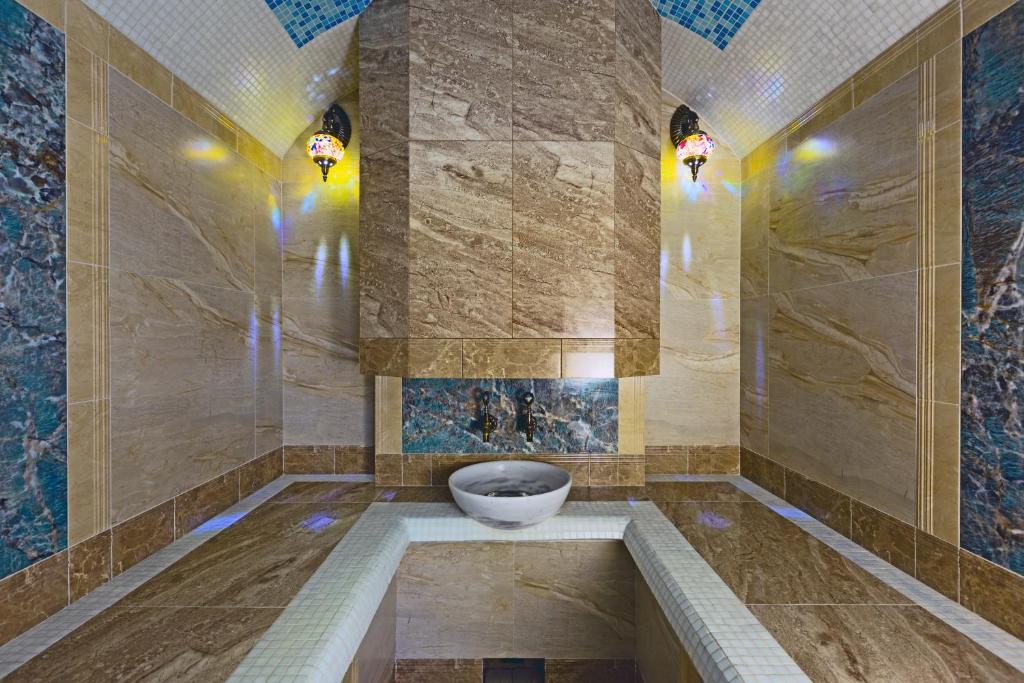 Hammam Jacuzzi and Dry Sauna Luxury Spa Apartment photo 6