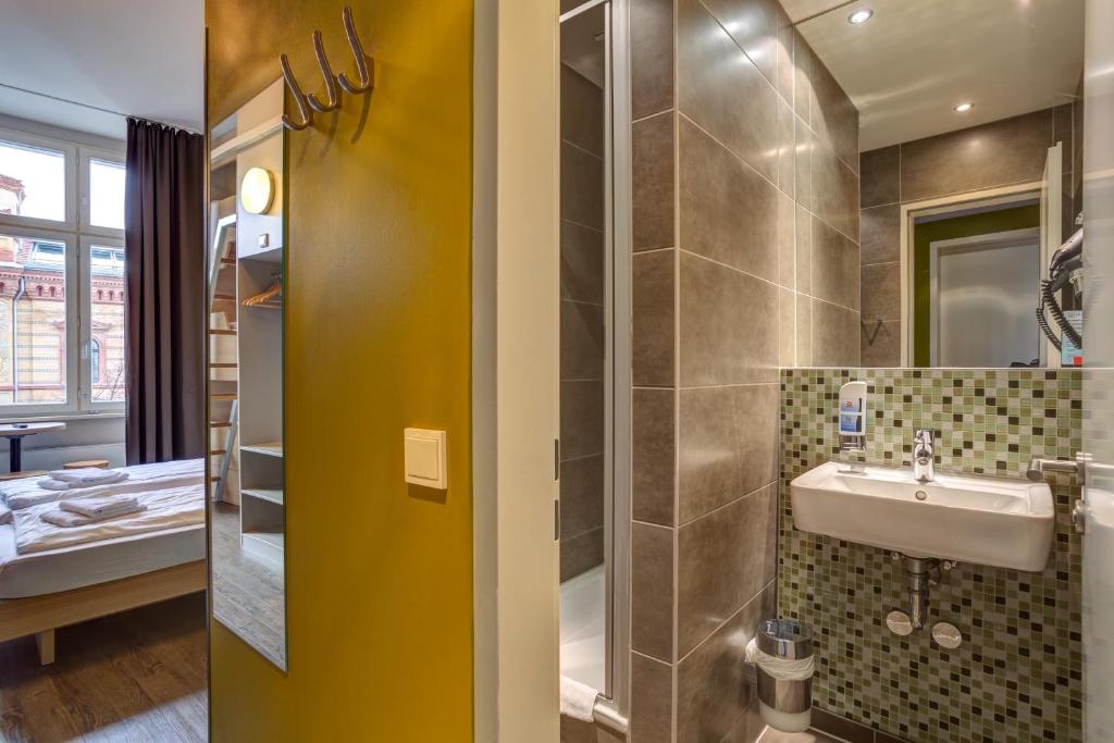 Koupelna v ubytování MEININGER Hotel Berlin Mitte