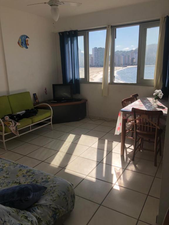  APARTAMENTO FRENTE A PRAIA SAO VICENTE