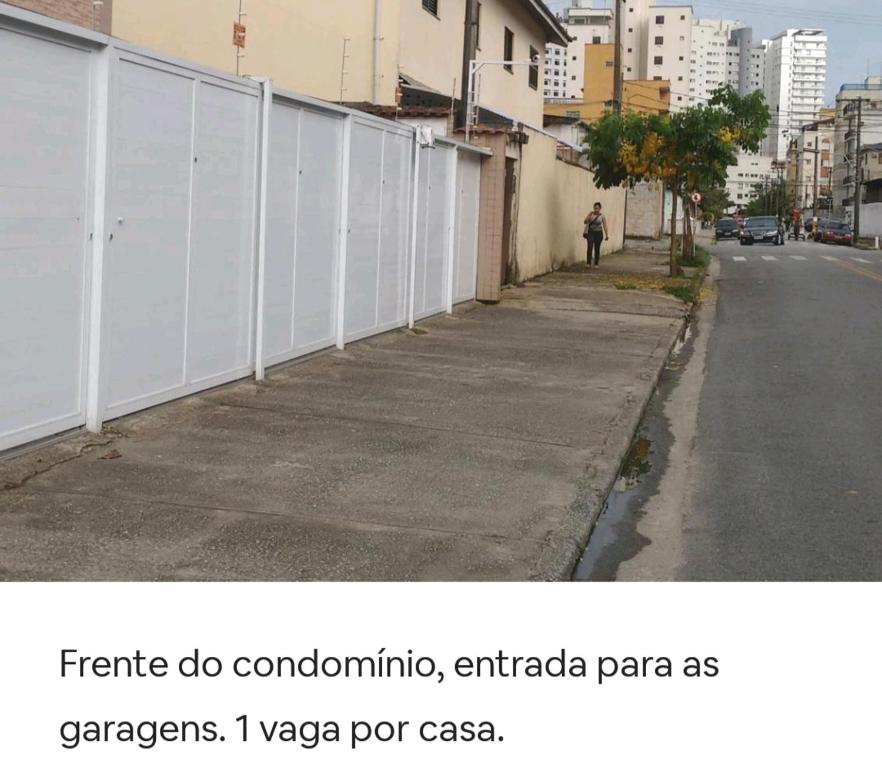  CASA CONDOMÍNIO FECHADO- ASTÚRIAS-GUARUJÁ