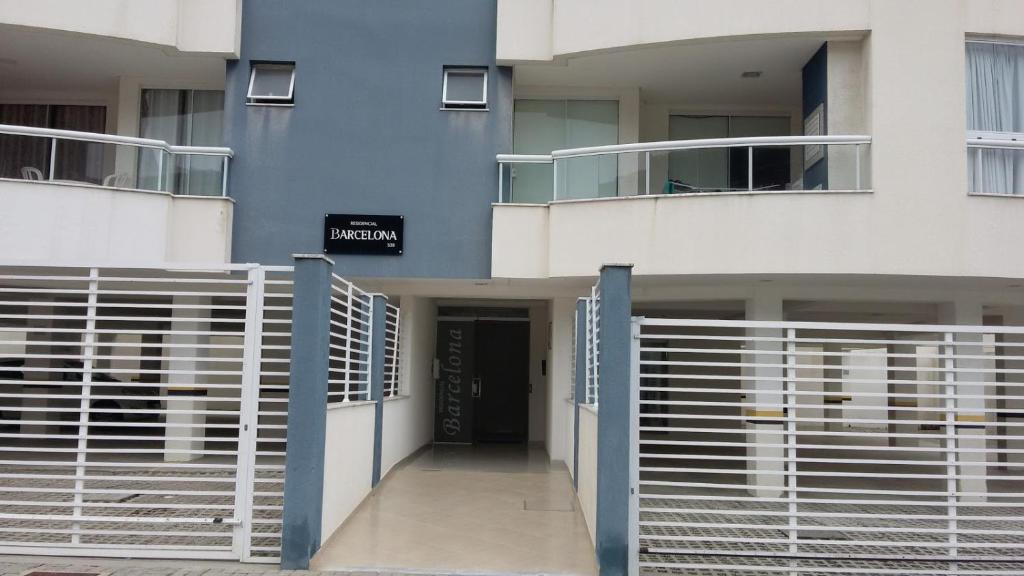  Apartamento Alugar praia de Bombas Bombinhas SC 400mts do Mar