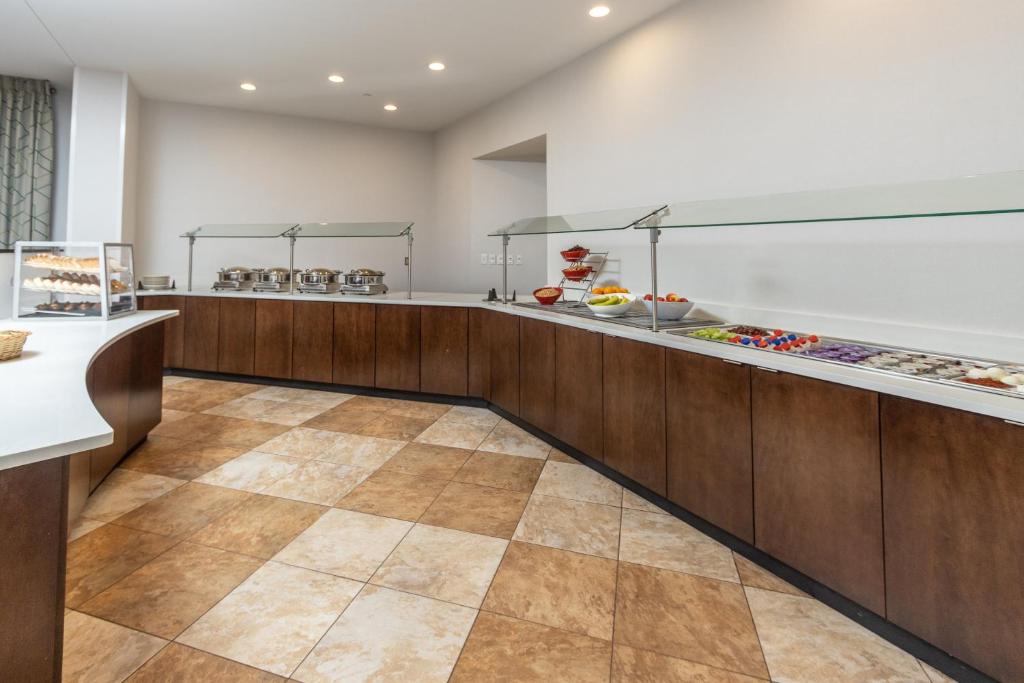 Holiday Inn & Suites Memphis - Wolfchase Galleria by IHG photo