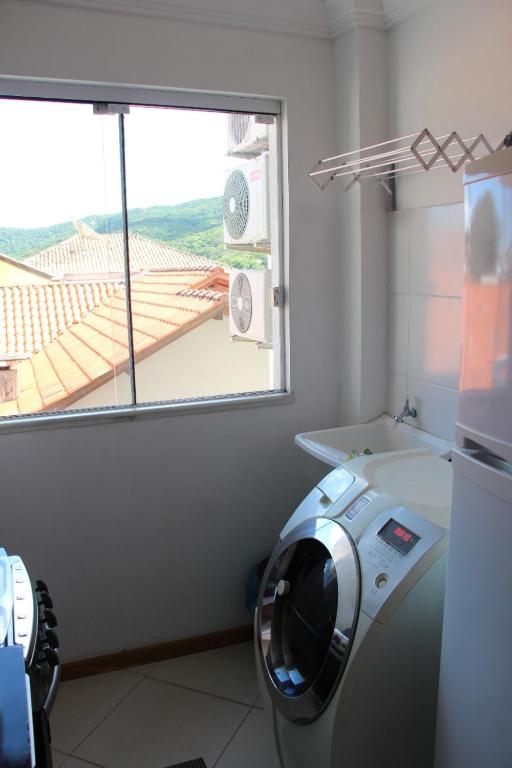 Apartamento Alugar praia de Bombas Bombinhas SC 400mts do Mar