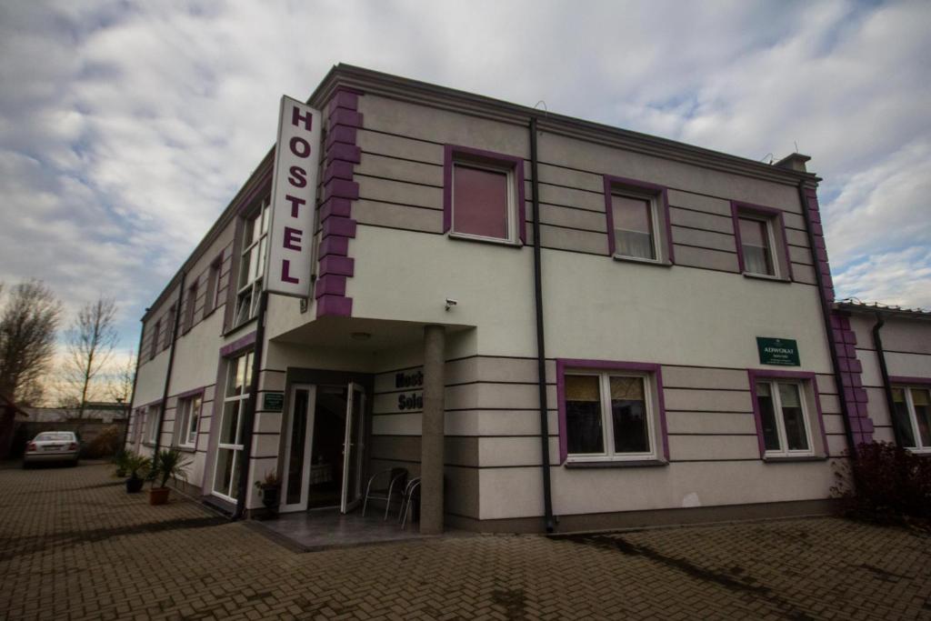 Το κτήριο όπου στεγάζεται  το hostel