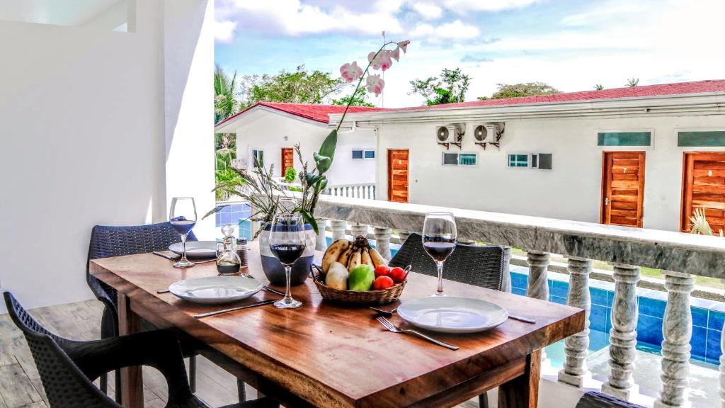 Nápoje v ubytování Tablas Seaview Homestay