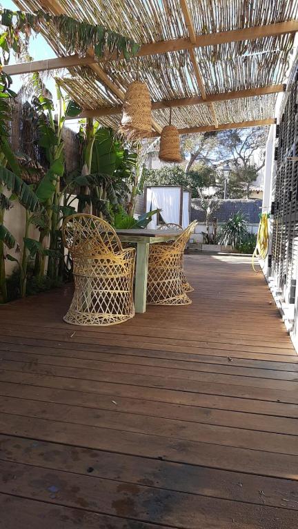 Фотография из галереи Ca n'Alorda Holiday Home Cala Llombards piscina, wifi, seguridad y relax в городе Сантаньи