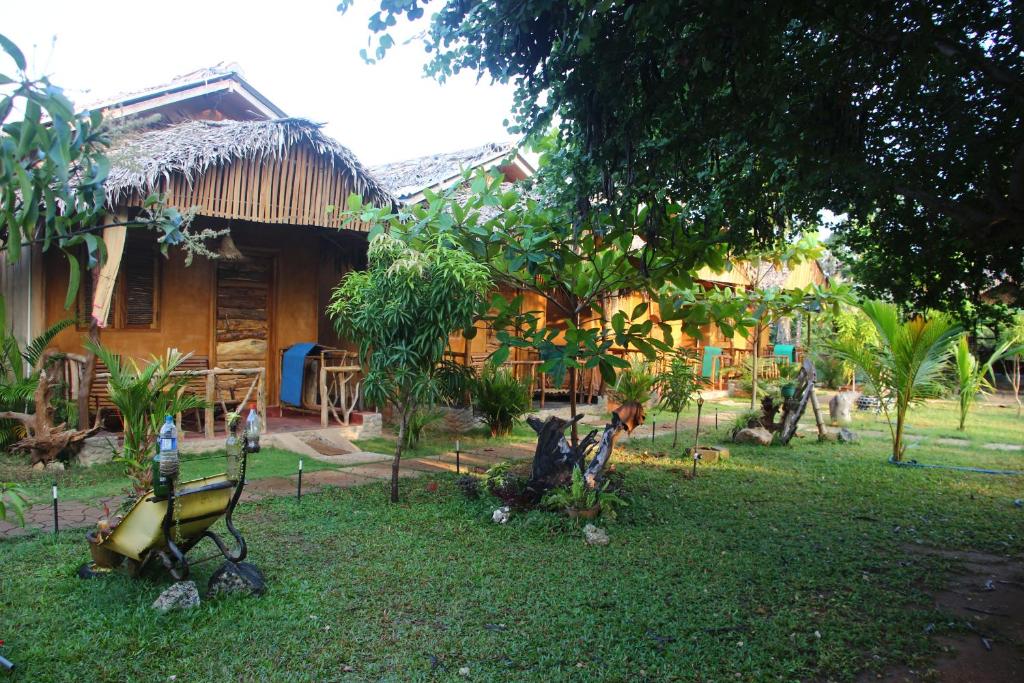 Zahrada ubytování Nature Beach Huts
