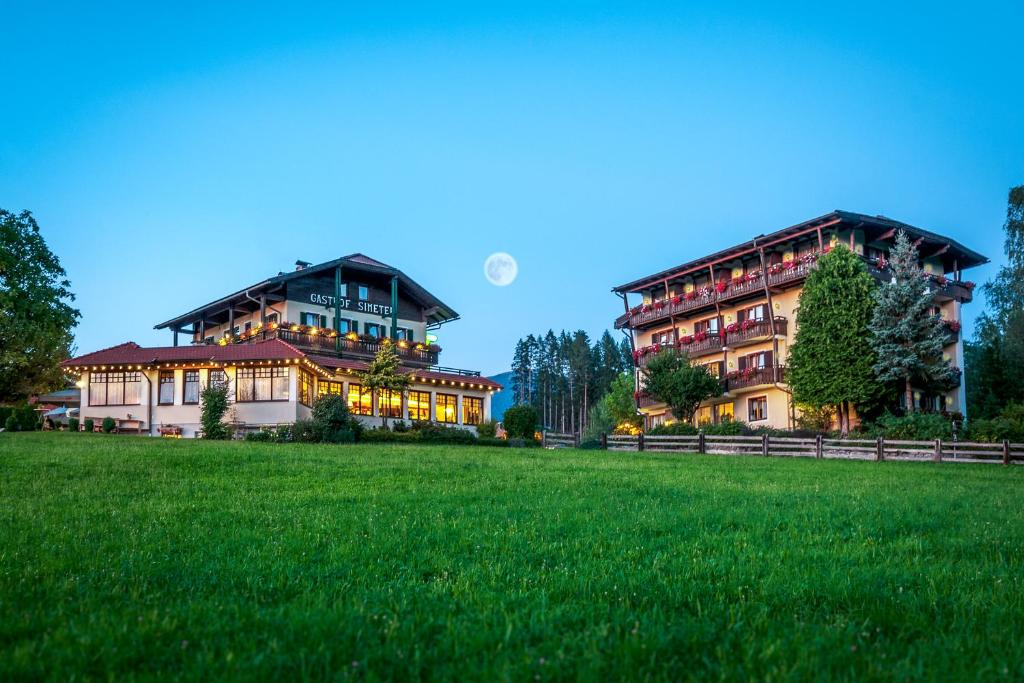 A garden outside Hotel Landhof Simeter GMBH