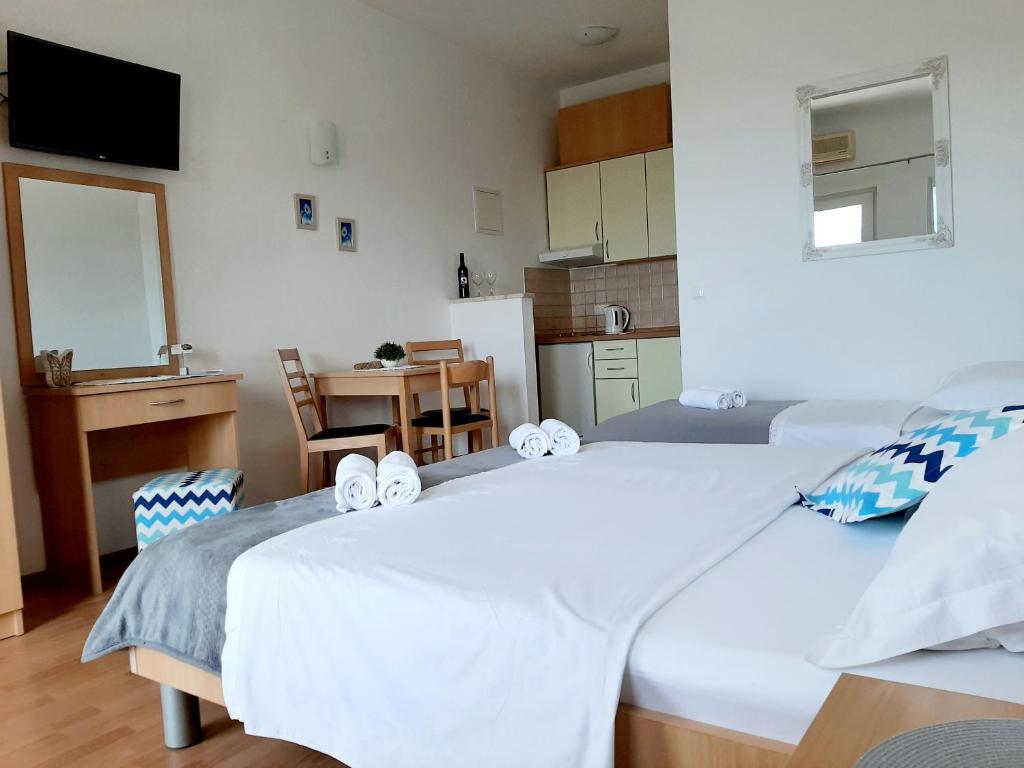 Apartments Akmadzic - 12