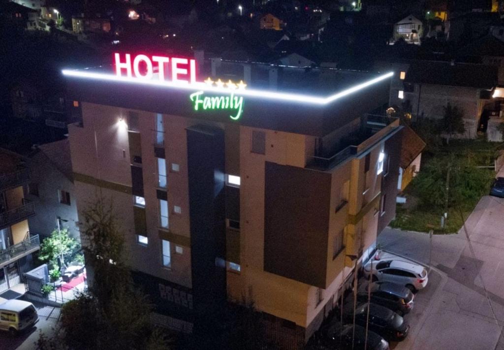 Budova, kde se aparthotel nachází