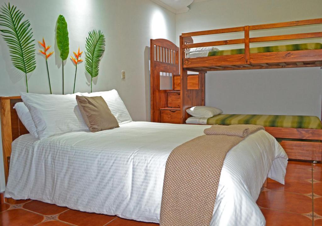 Casa Tropical - Sala Familiar Con Vista Al Jardín
