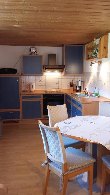 Kuchyň nebo kuchyňský kout v ubytování Gästehaus Attenhauser