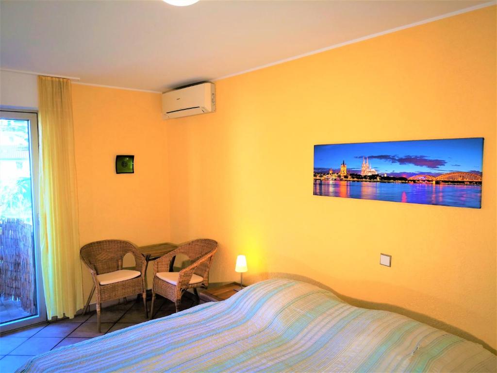 Cologne Homestay - Double Room With Balcony