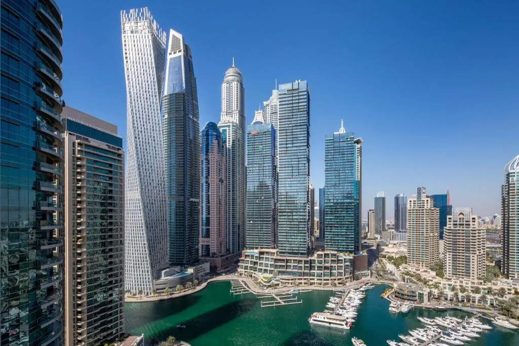 Frank Porter - Marina Tower, Dubai, Emiratele Arabe Unite