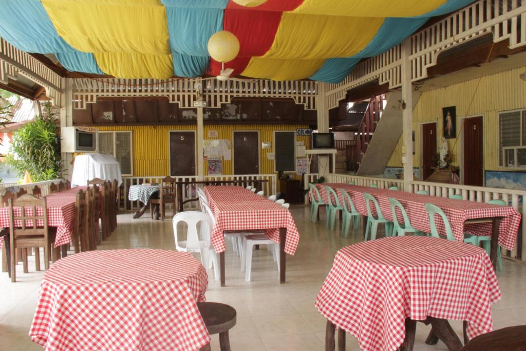 Restaurace v ubytování Oasis Resthouse