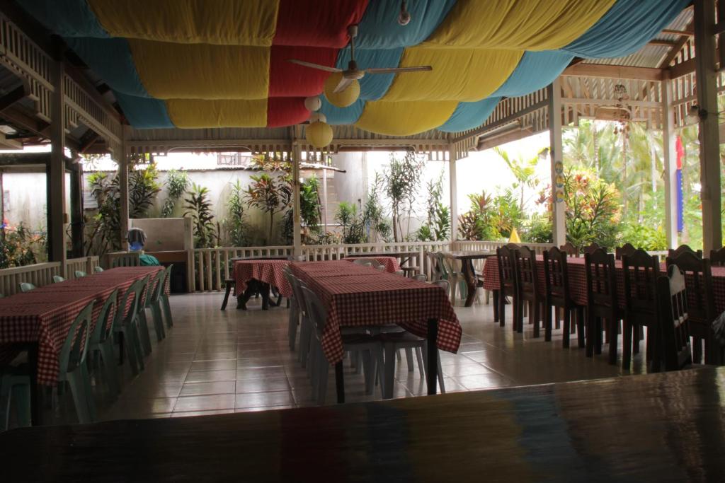 Restaurace v ubytování Oasis Resthouse