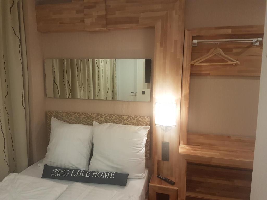 
Economy Double Room
