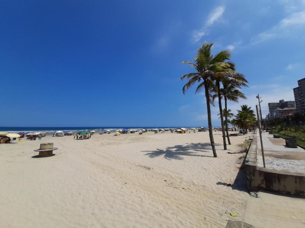  Apartamento 1 dormitório Frente ao Mar Praia Grande