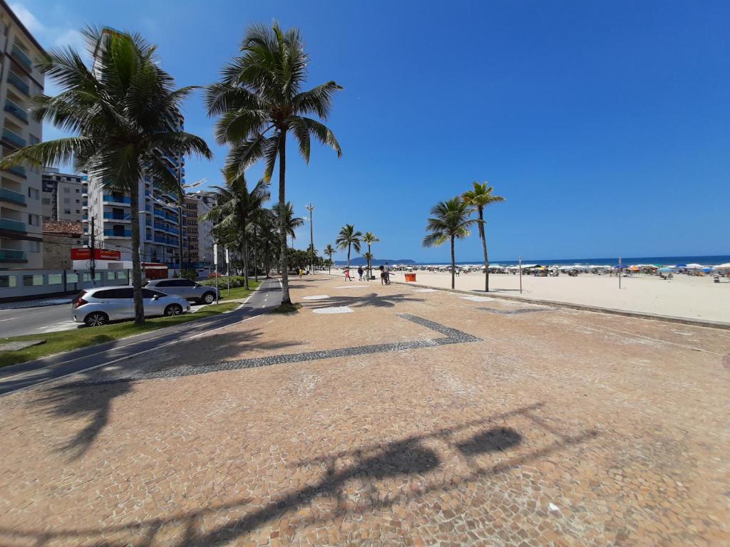  Apartamento 1 dormitório Frente ao Mar Praia Grande