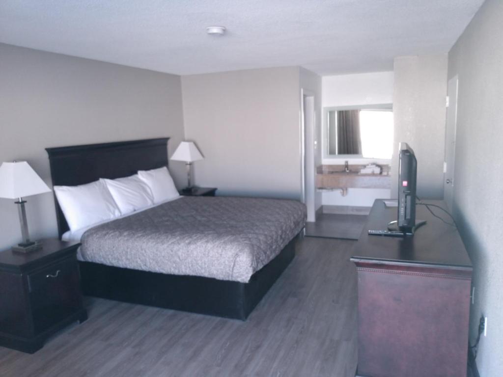 Gateway Inn Savannah - 