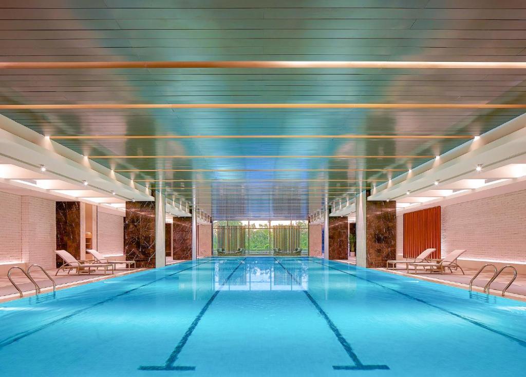 Bazén v ubytování Shangri-La Xiamen nebo v jeho okolí